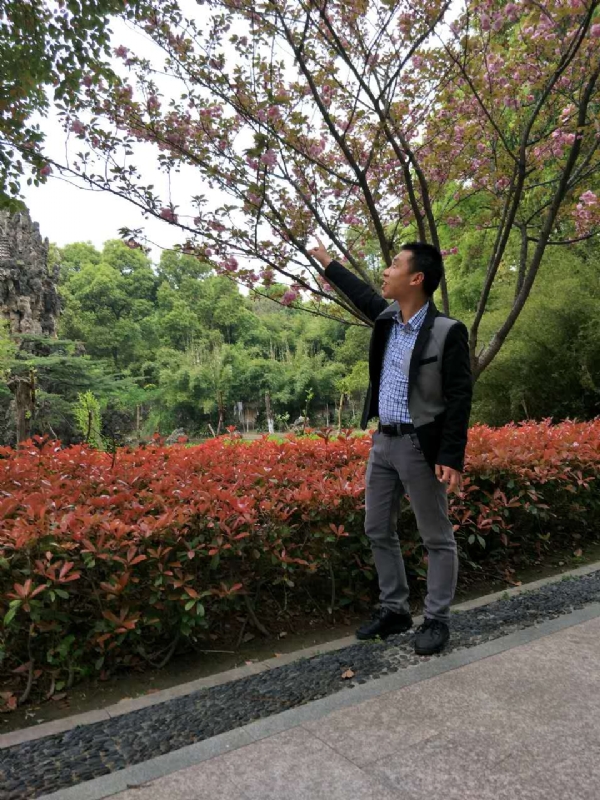 坦诚的第一张照片--武夷山相亲网