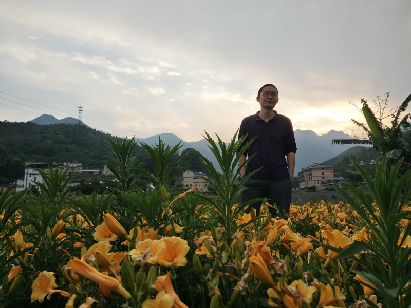 黄晓东的第一张照片--武夷山相亲网