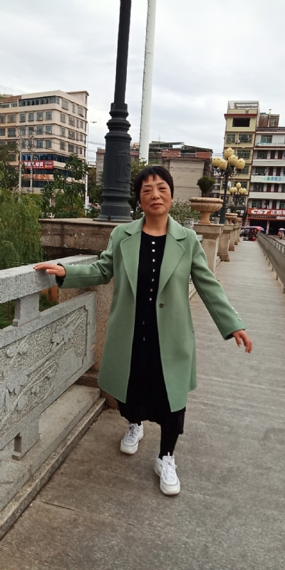 小玲的第一张照片--武夷山相亲网