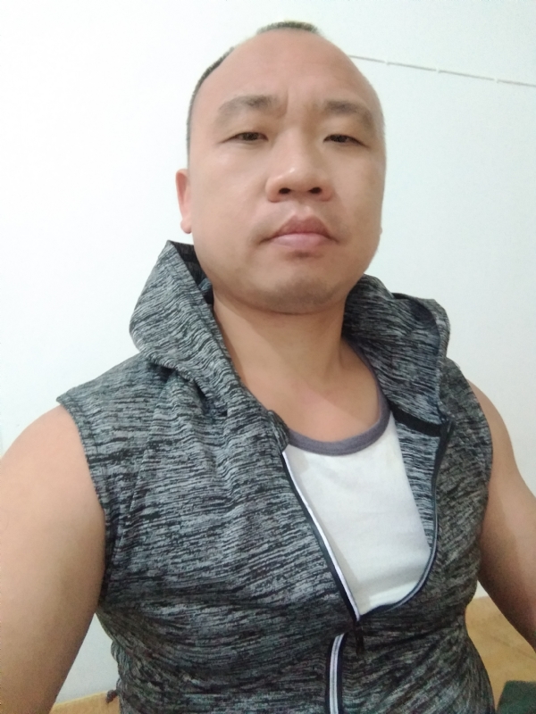 whm的第二张照片--武夷山相亲网