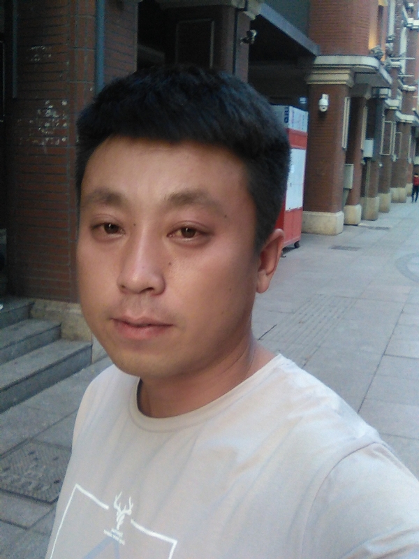 冰冷的心的第一张照片--武夷山相亲网
