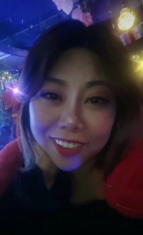 收快递的费仙女的第一张照片--武夷山相亲网