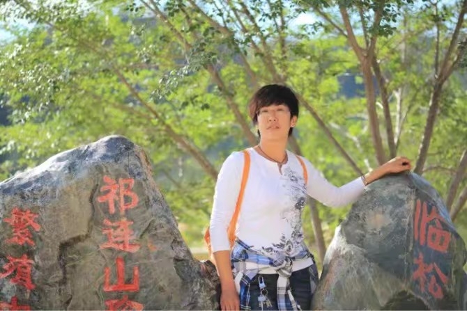 弱水河边青春草的第一张照片--武夷山相亲网