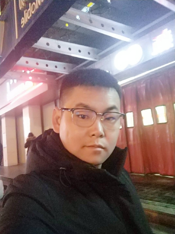 杜跃龙的第二张照片--武夷山相亲网