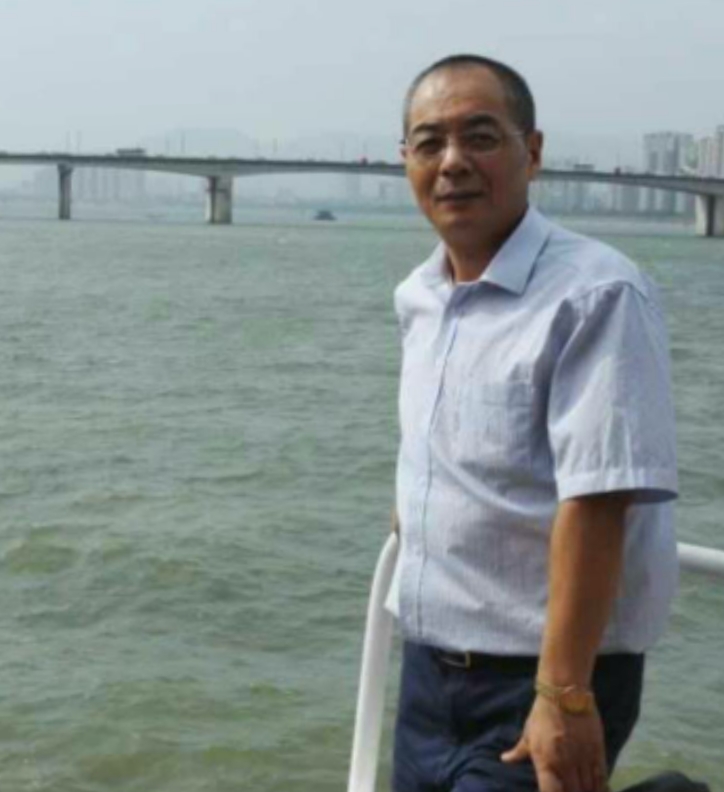 辛民的第二张照片--武夷山相亲网