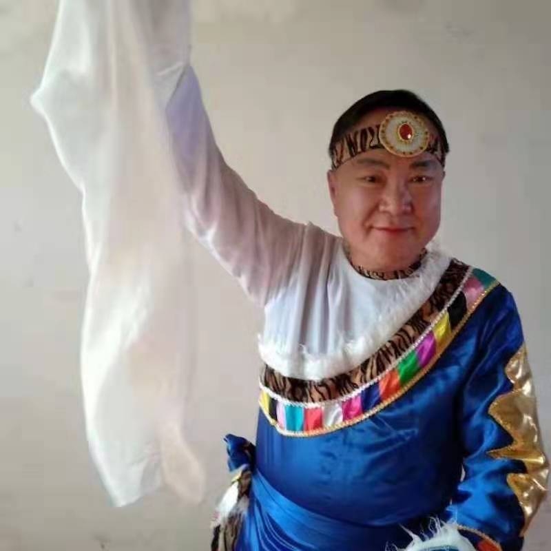 走在冷风中的第一张照片--武夷山相亲网