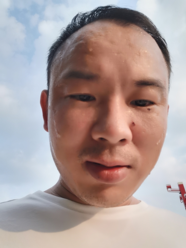 唐老鸭的第一张照片--武夷山相亲网