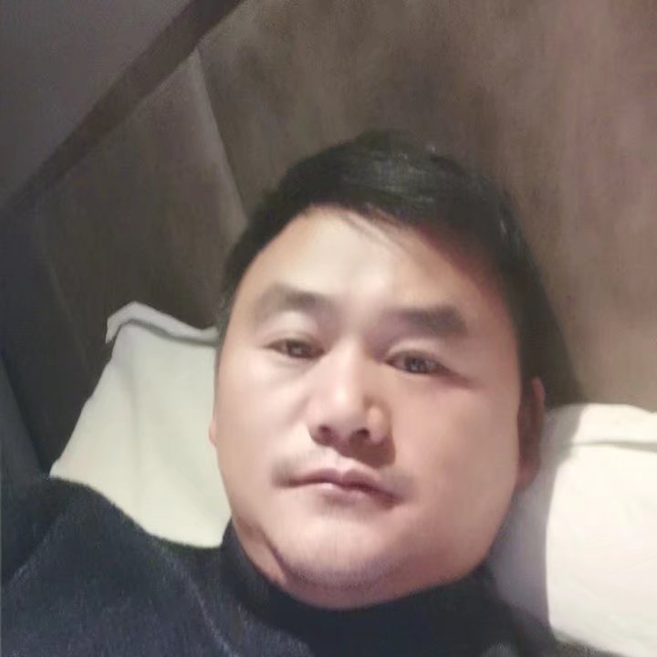 奔跑的第二张照片--武夷山相亲网