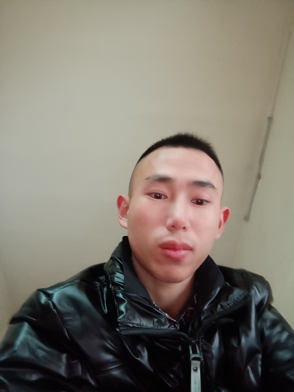 阿浩的第一张照片--武夷山相亲网