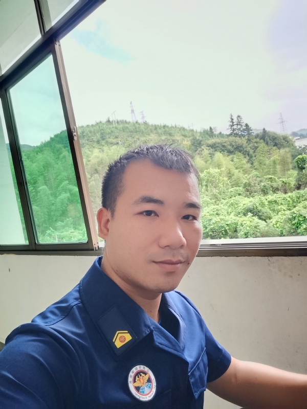期待未来的第一张照片--武夷山相亲网