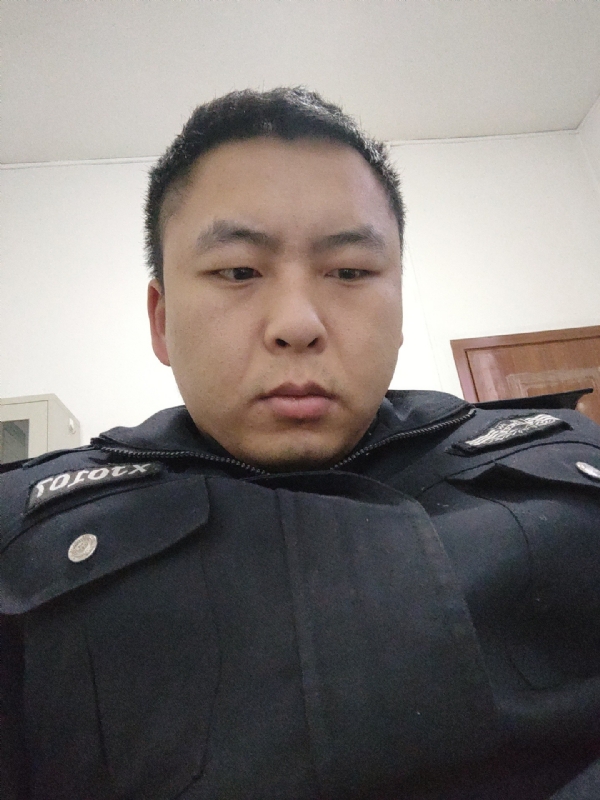 好纠结的第一张照片--武夷山相亲网