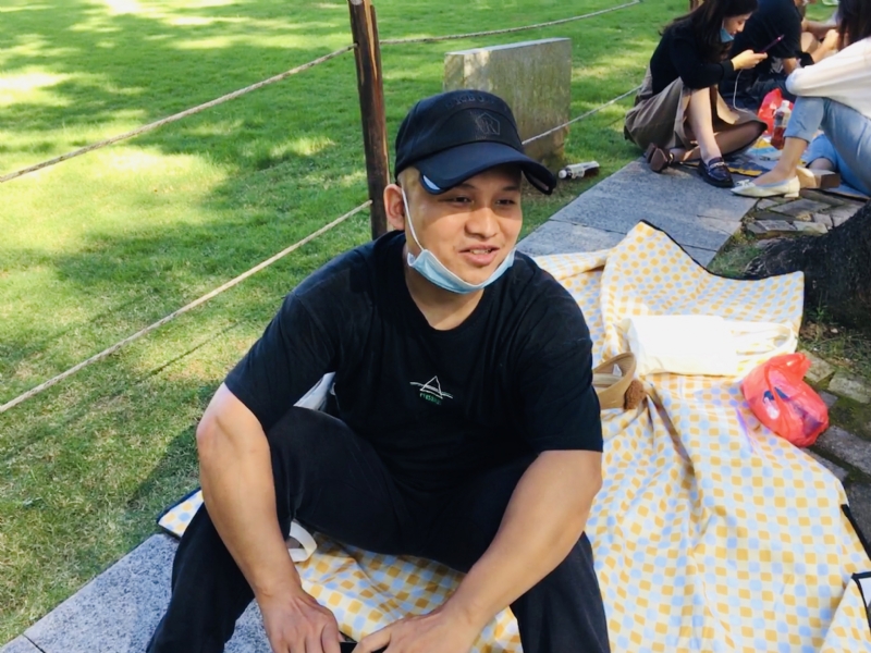 好大一颗石头的第一张照片--武夷山相亲网