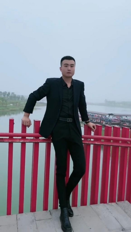 Albert的第一张照片--武夷山相亲网