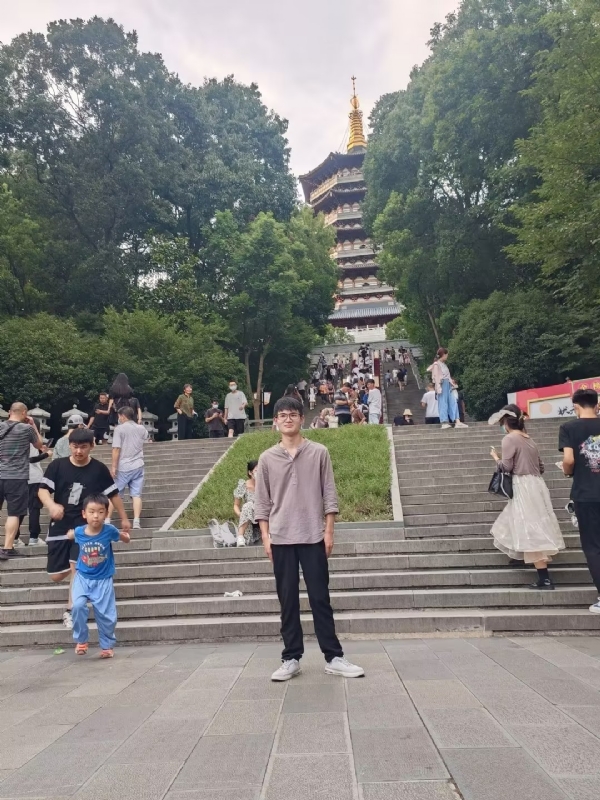 阳光男孩的第二张照片--武夷山相亲网