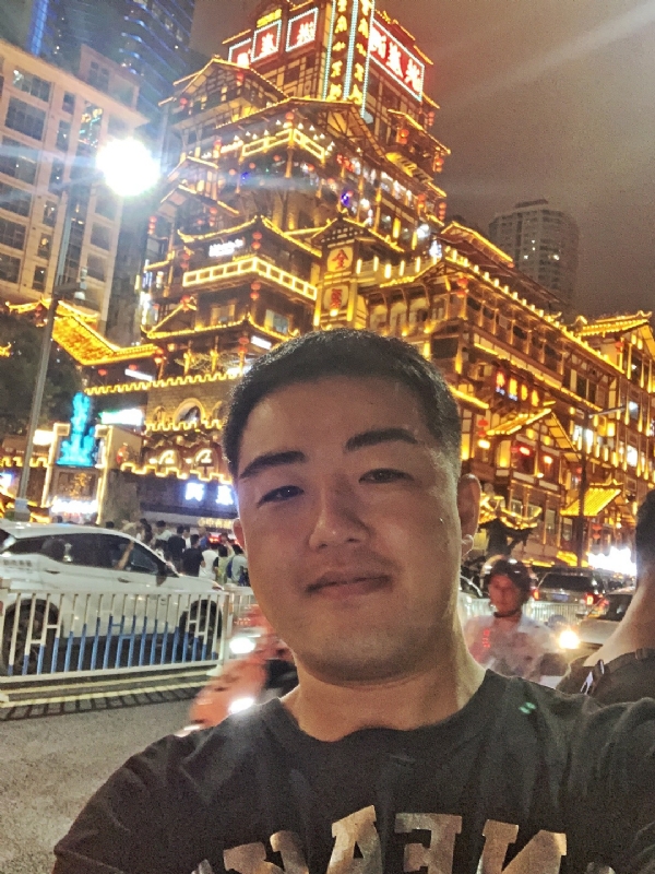钢铁侠的第一张照片--武夷山相亲网