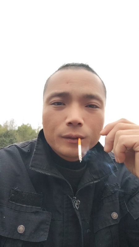 伯爵的第一张照片--武夷山相亲网