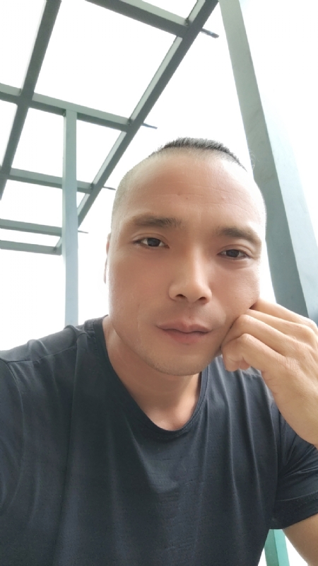 伯爵的第三张照片--武夷山相亲网