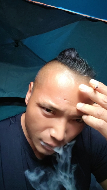 伯爵的第四张照片--武夷山相亲网