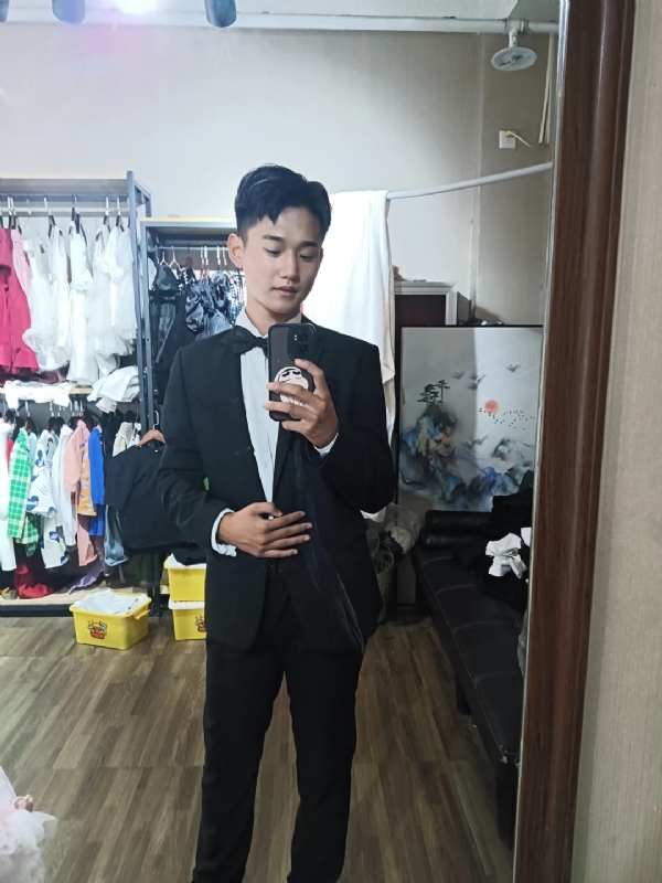 李梓宇的第一张照片--武夷山相亲网