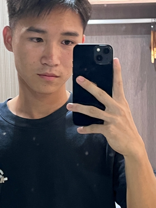画家的第二张照片--武夷山相亲网