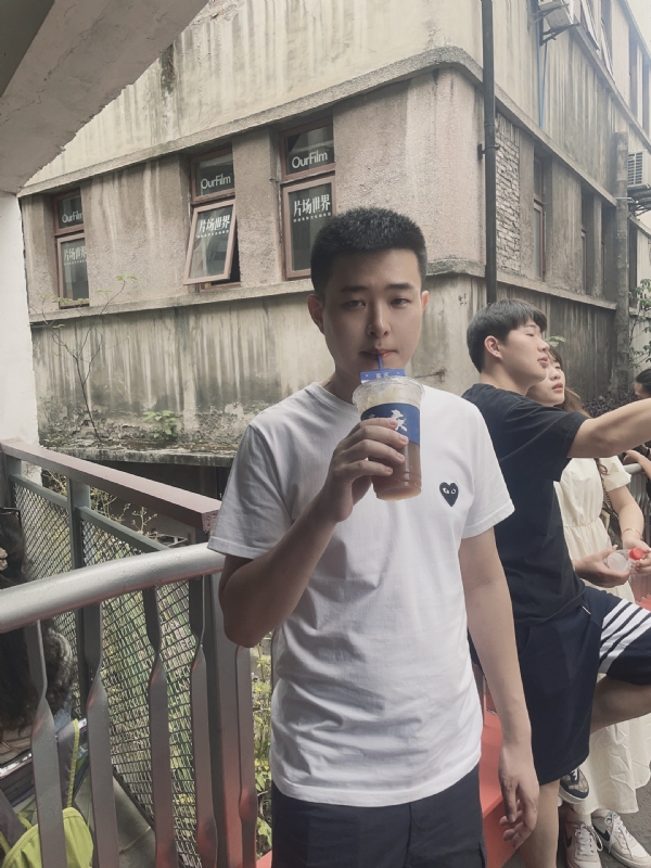 尚龙的第二张照片--武夷山相亲网