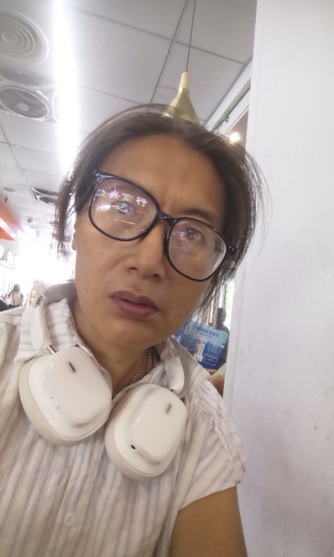 冬天的蔷薇的第三张照片--武夷山相亲网