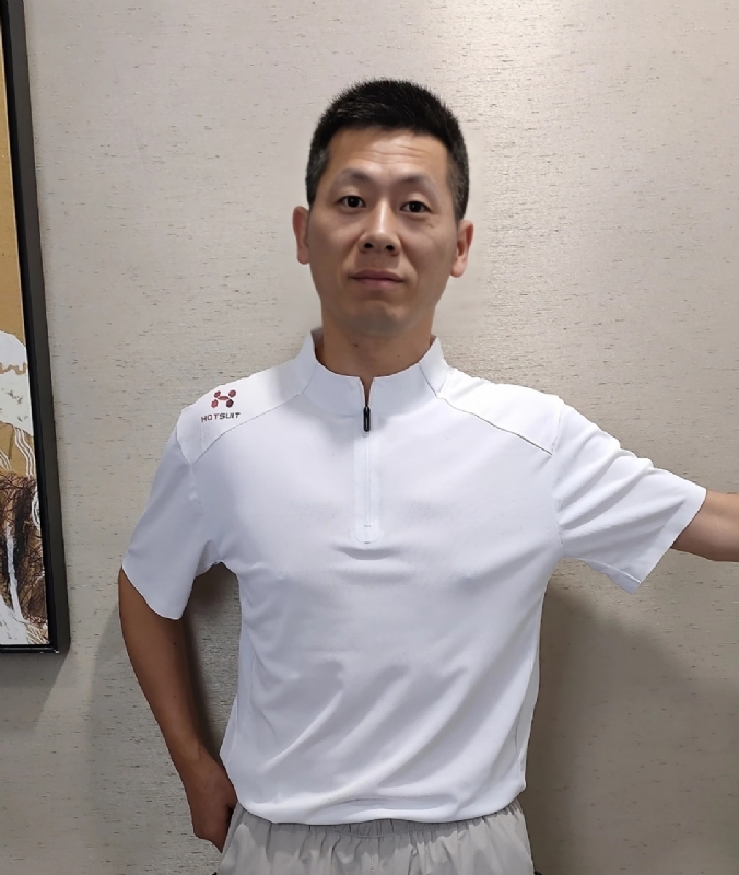 红旗下长大的第一张照片--武夷山相亲网